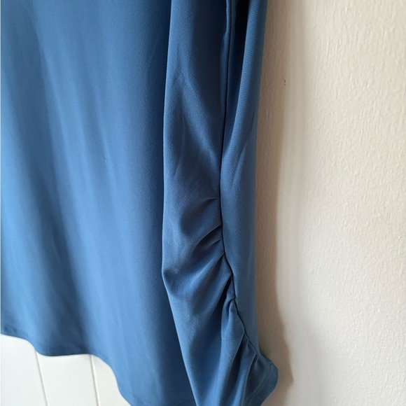 89th & Madison Blue Cap Sleeve Relaxed Blouse Button Detail Size Medium - Picture 4 of 5